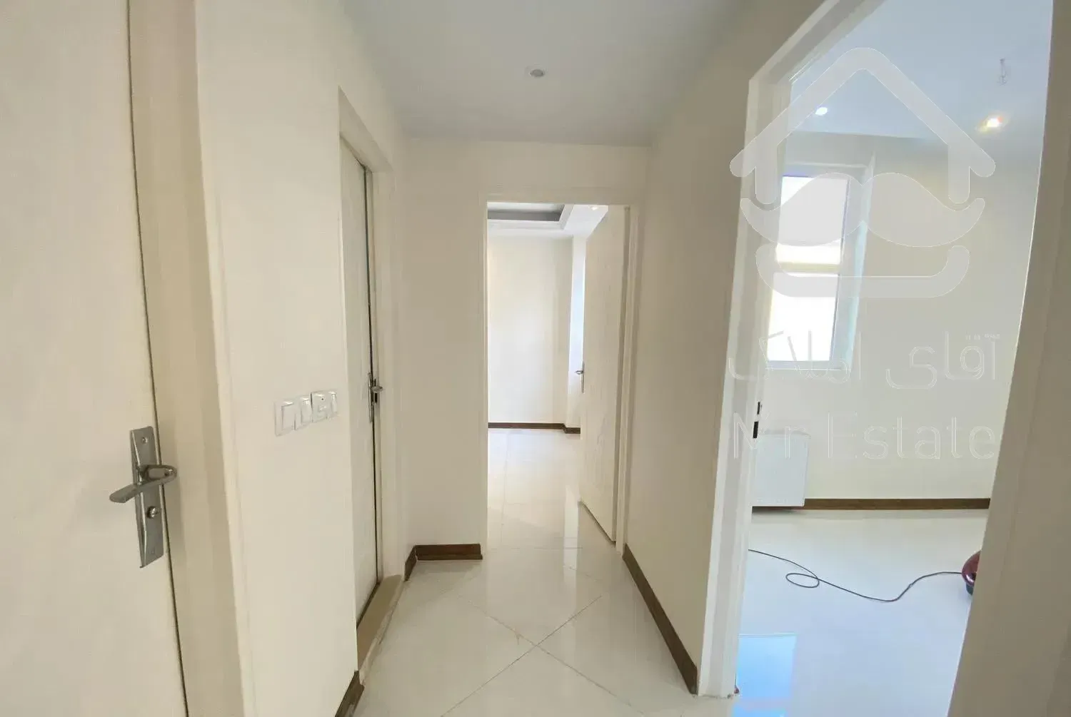 75 متر 2 خواب  نوساز  فول امکانات  پایان کار آماده