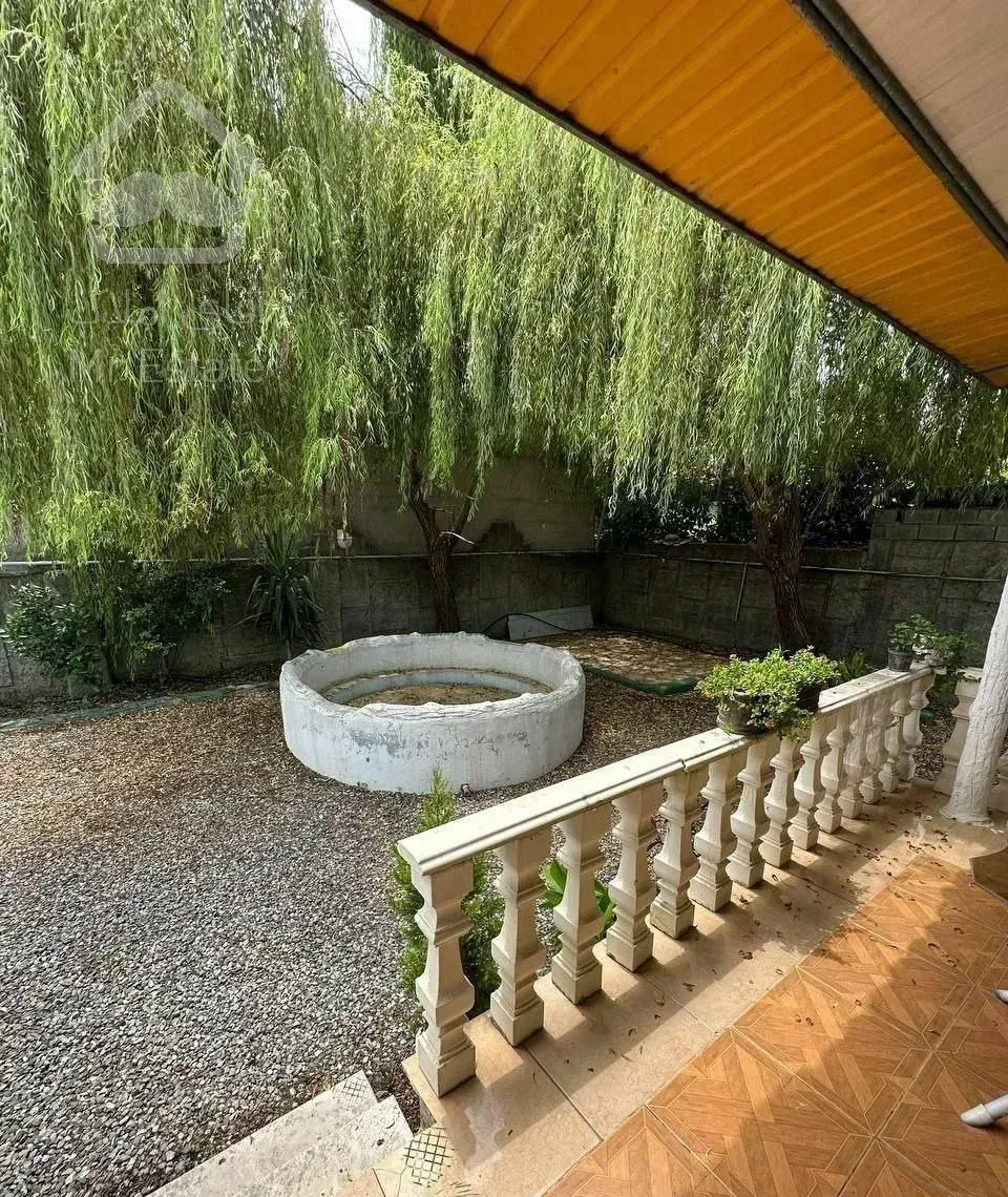 ۳۰۰متری قدیمی احتیاج به بازسازی*سندپایانکار*مبله