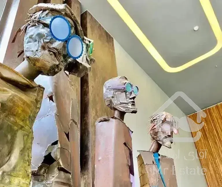 محمودیه/۳۱۱متر/۴خ مستر/۳پارکینگ/نوساز