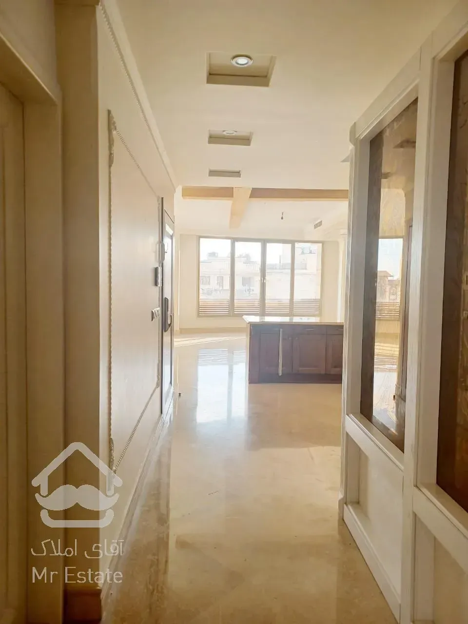 اجاره ۲۴۰متر ویو ابدی غرق نور. دو پارکینگ. زعفرانیه