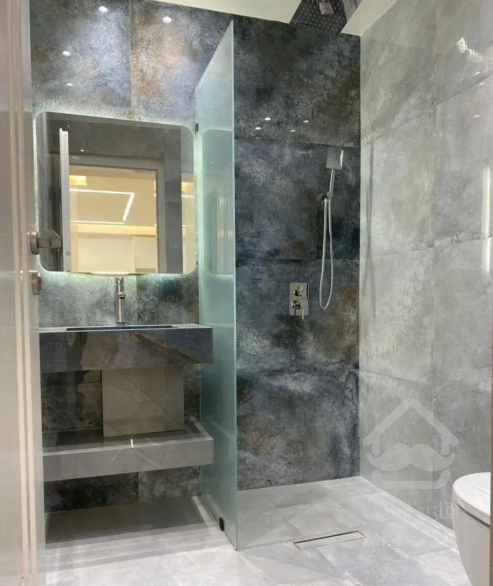 شیراز شمالی / ۱۷۸ متر / تکواحدی * لادن *