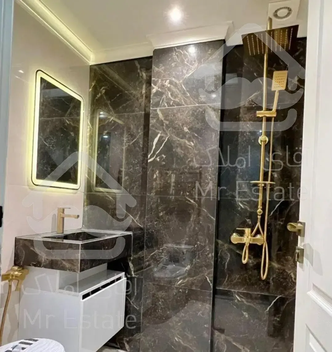 آپارتمان ۱۲۱ متری سه خواب،  خوش نقشه