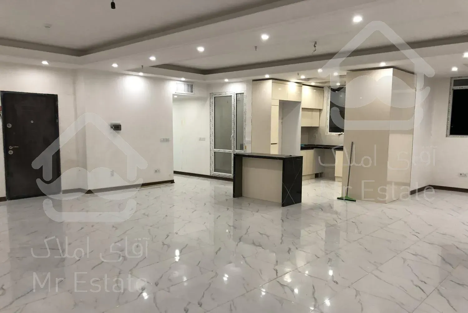 ١٥٠ متر کلید نخورده فول