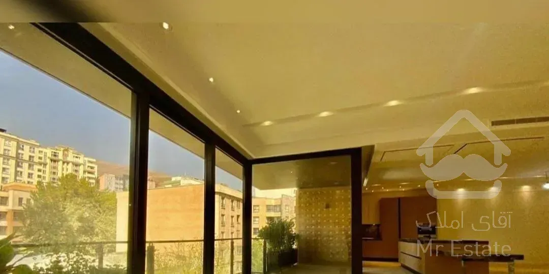 نیاوران ۲۱۰ متر ۳ خواب نوساز و شیک