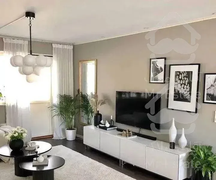 ۹۲متری ۲خواب فول امکانات لوکیشن دنج نورگیر