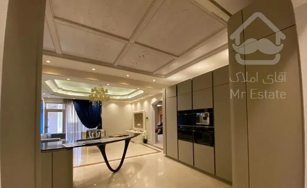 باغ فردوس ۲۲۰متر کلید نخورده ۴پارکینگ هتلینگ