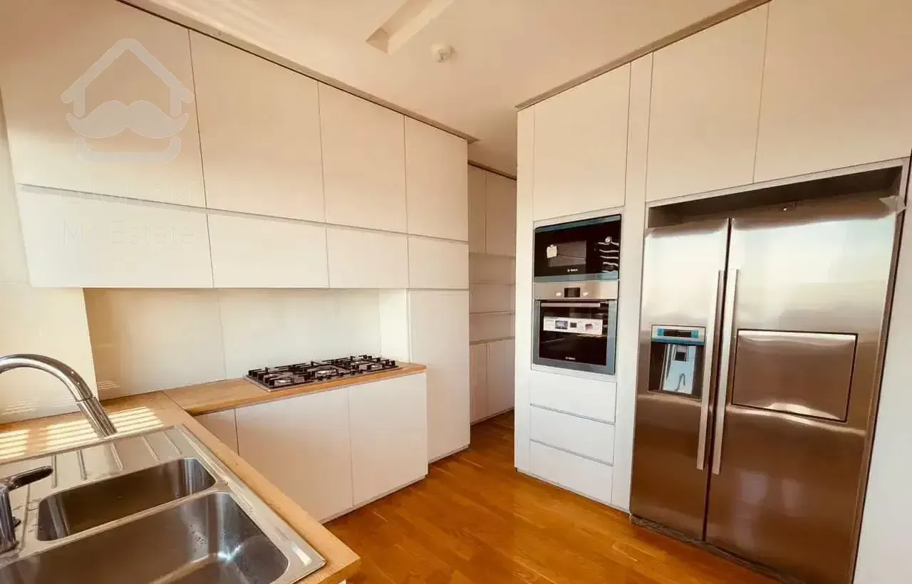 واحد ۲۰۰ متری در بهترین برج باغ ازگل