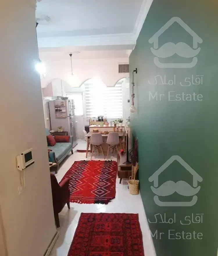 ۵۲مترطبقه همکف،بر خیابان مرتضوی و نواب