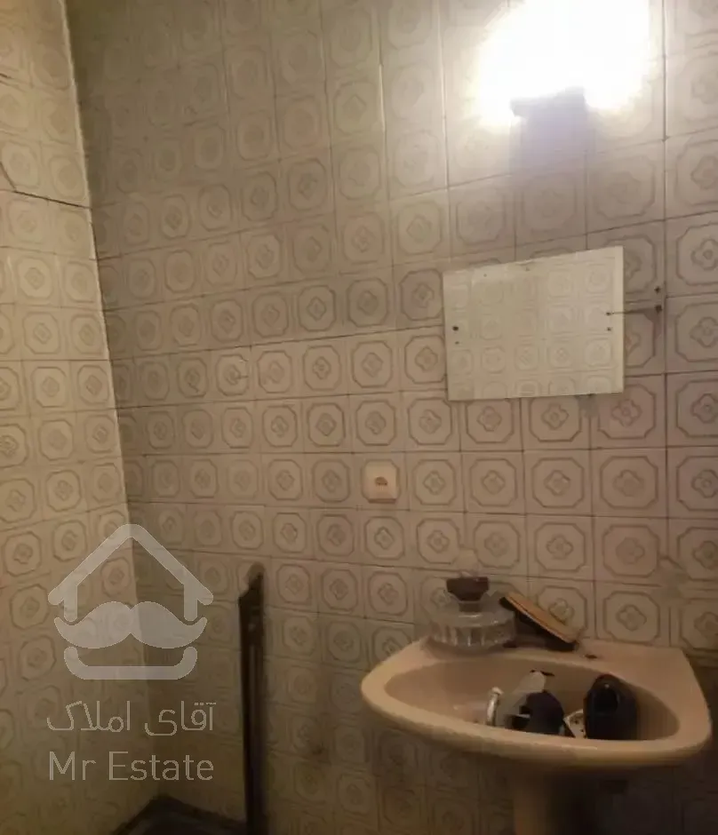 ۹۲ متر + ۱۵ متر پاسیو میدان سلماس