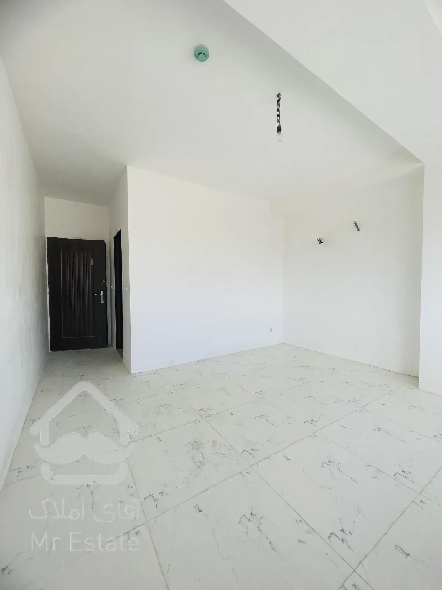 فروش اپارتمان ۳ خواب ۱۳۰ متر ازادگان