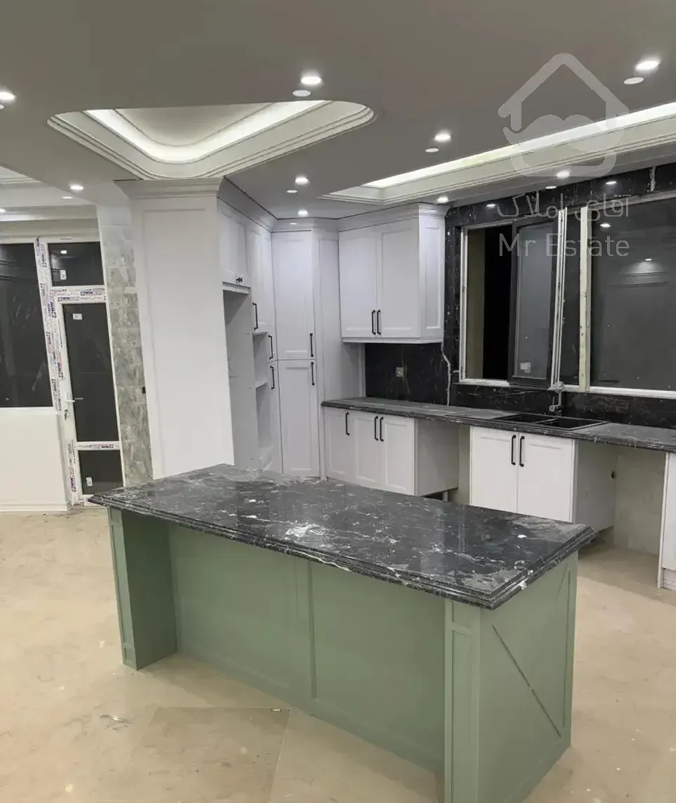 ۱۴۵متر ((۳خواب)) نوساز تکواحدی دونبش میدان