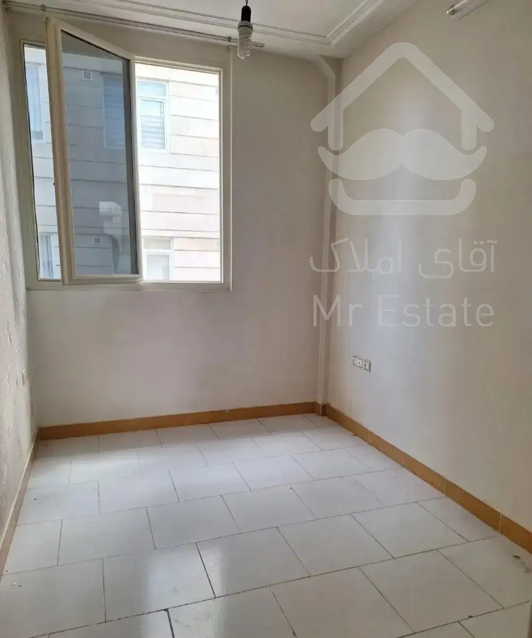 فروش واحد ۷۰متری (مرکز شهر)