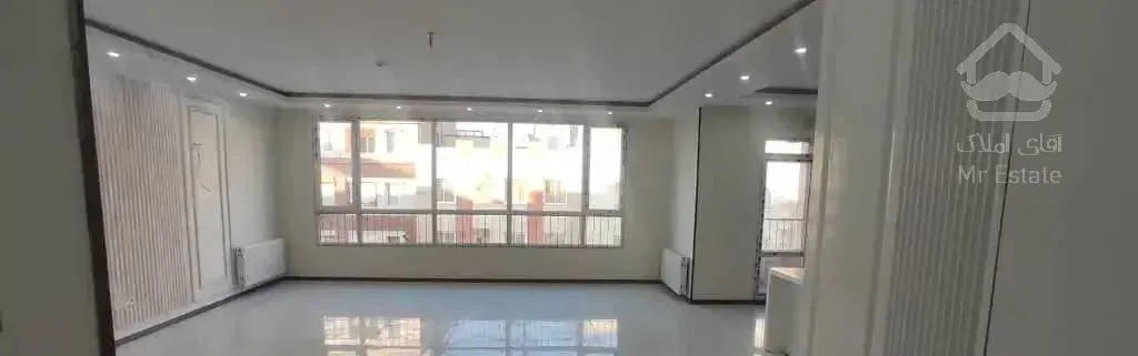 آپارتمان ۱۳۵ متری ۱سال ساخت فول