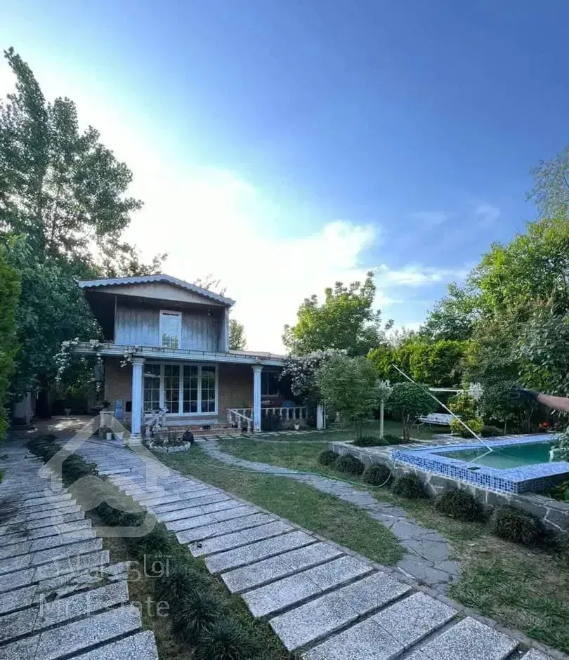 باغ ویلا ۶۴۵ متری / سنددار / استخردار / زیباکنار