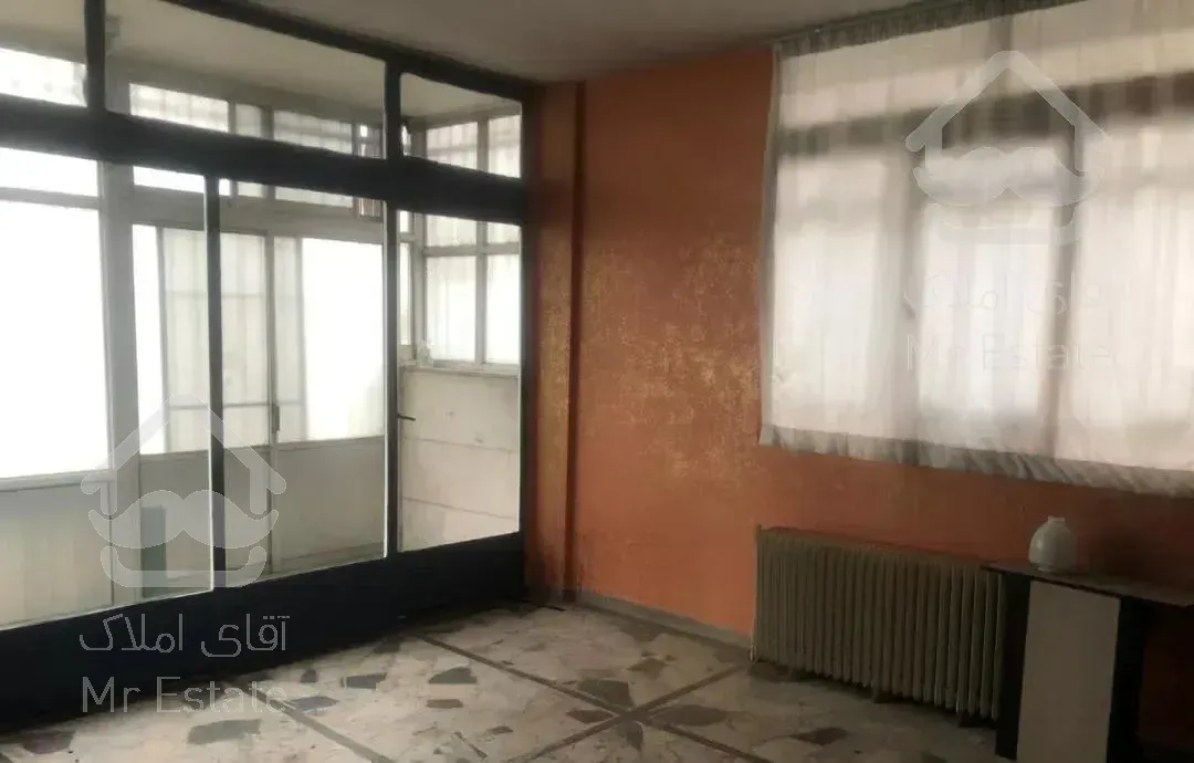 اپارتمان ۱۷۵ متری ۴ خوابه