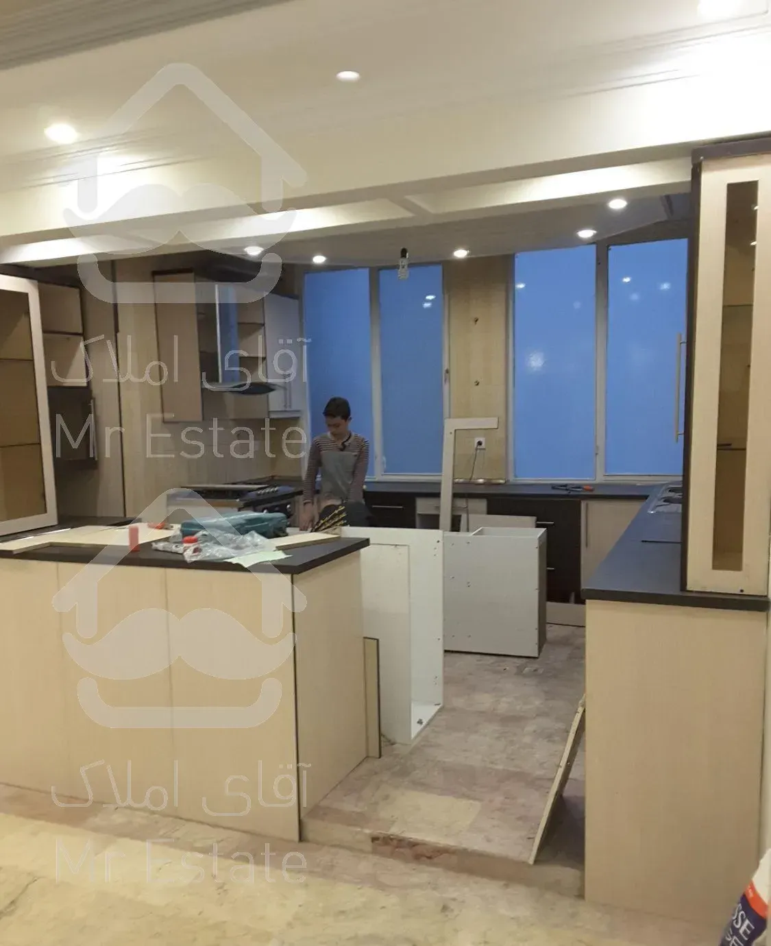 سعادت آباد مطهری شمالی ۱۲۰ متر سه خوابه تکواحدی