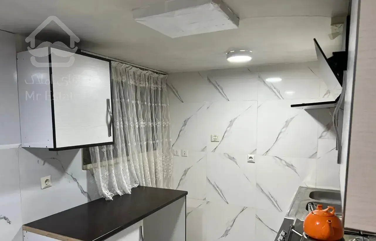 آپارتمان۱۱۵متری کم واحد تخلیه تهرانسرشرقی شهرک یاس