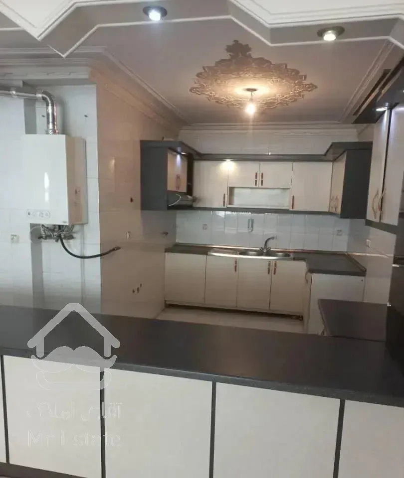 آپارتمان ۹۷ متری ابتدای غدیر سپاهانشهر