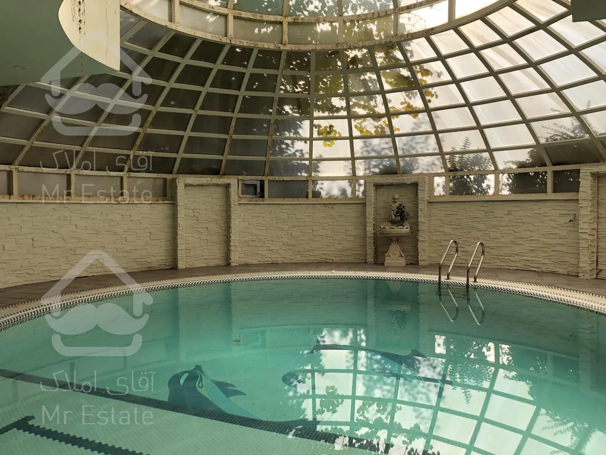 رهن و اجاره آپارتمان ۳۸۵ متری ۵ خوابه فرمانیه