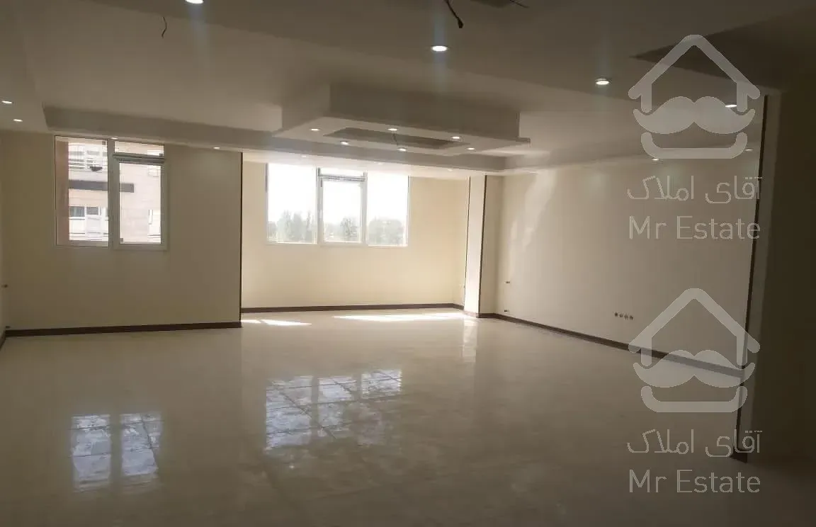 یک اطاق از سه اطاقهامستر میباشد