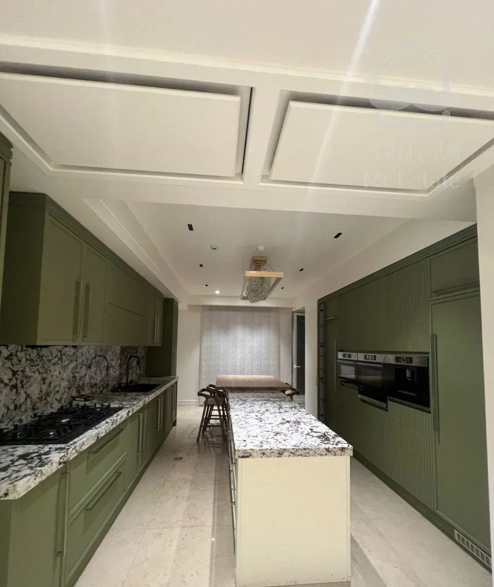 200متر تک واحدی+2پارکینگ+6سال ساخت حوالی کاج