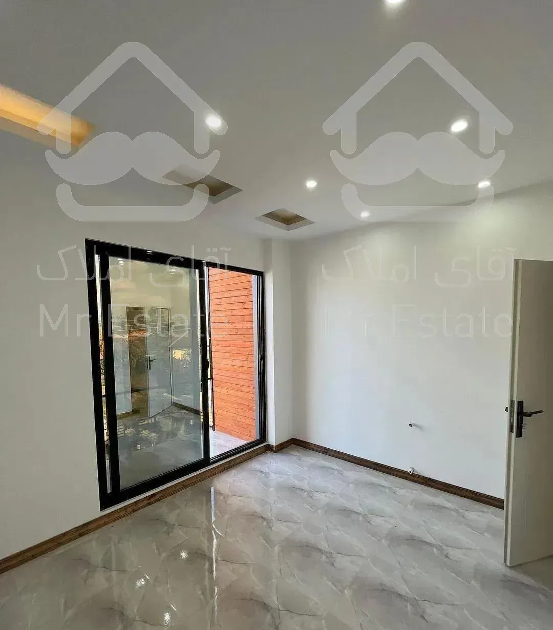 ۳۰۰ متری استخر دار معماری