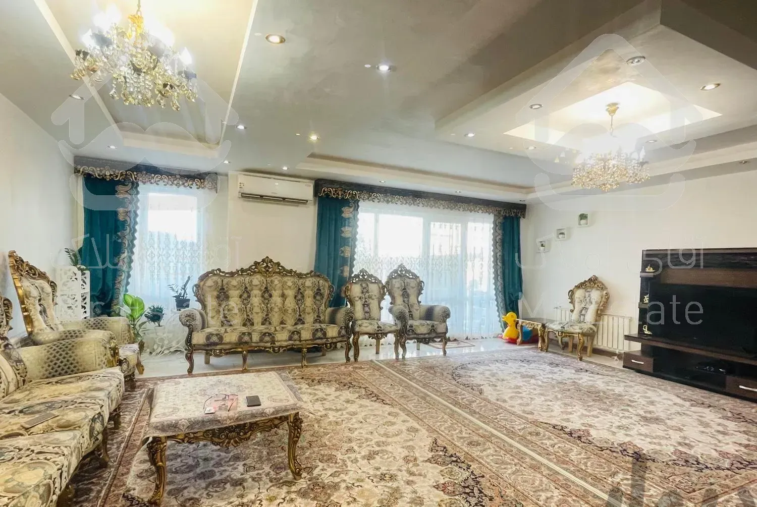 آپارتمان ۱۲۷ متری شهرک ساحل طلایی