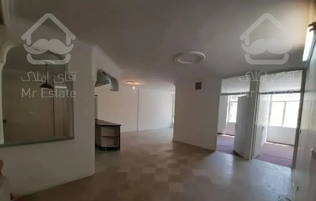 ۱۰۵متر ۲خوابه فلکه سوم با پارکینگ و انباری و تراس