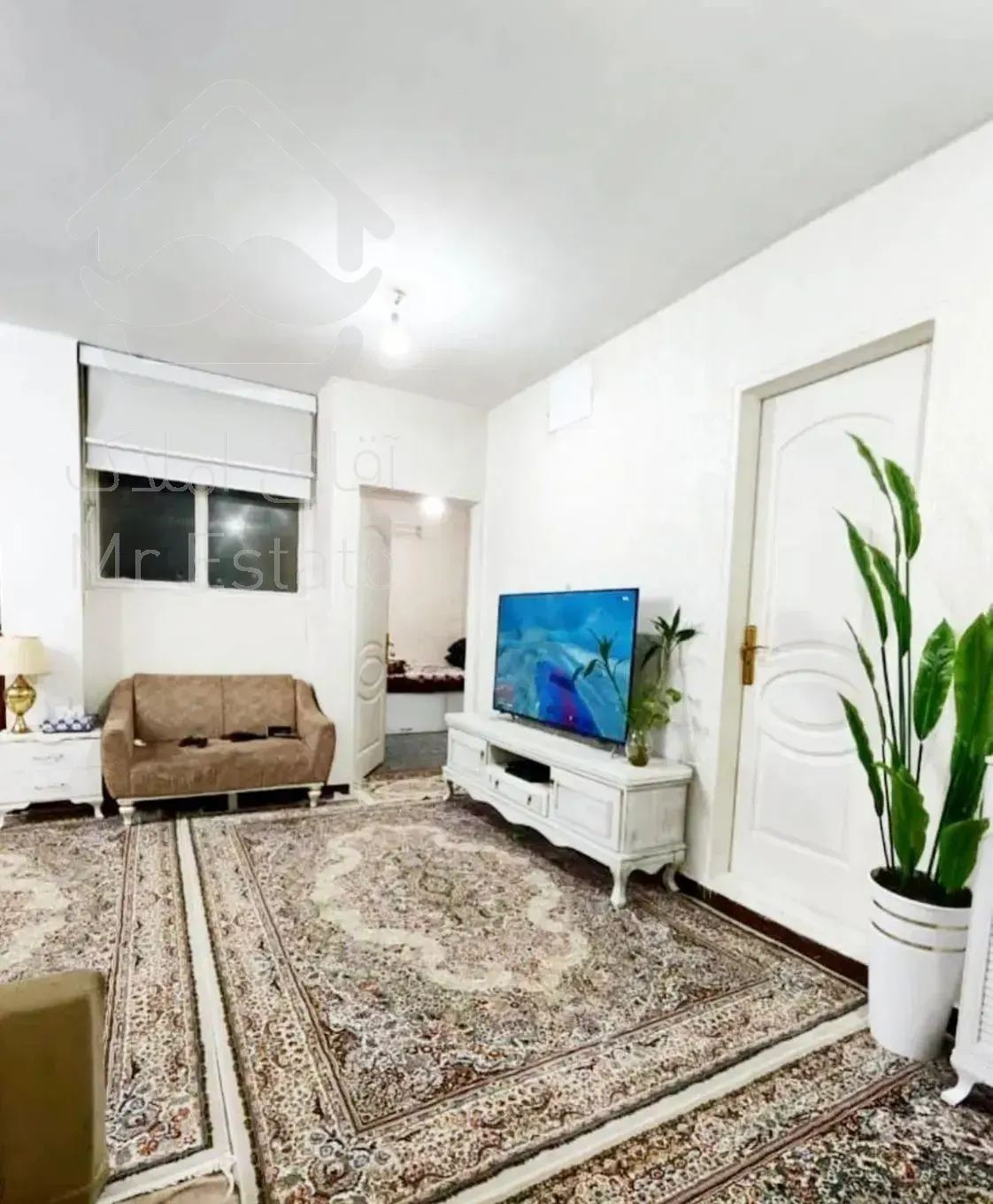 58مترطبقه اول/مناسب زوج/کم واحد/حیاط خلوت/قائمیه