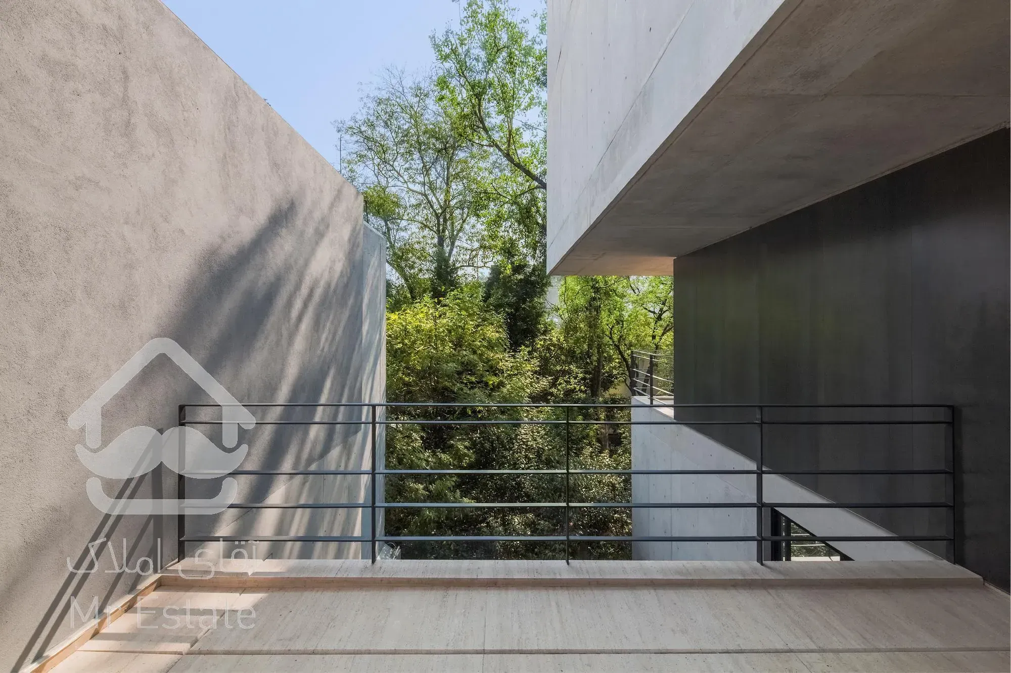 فرمانیه، ۸۲۰ متر ویلای نوساز