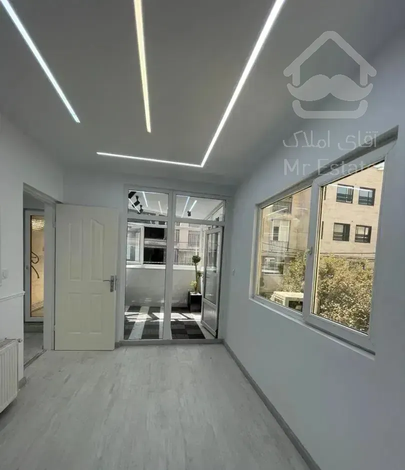 ۶۰متر۲خواب+۲۰مترحیاط خلوت/پارکینگ سندی/اندیشه