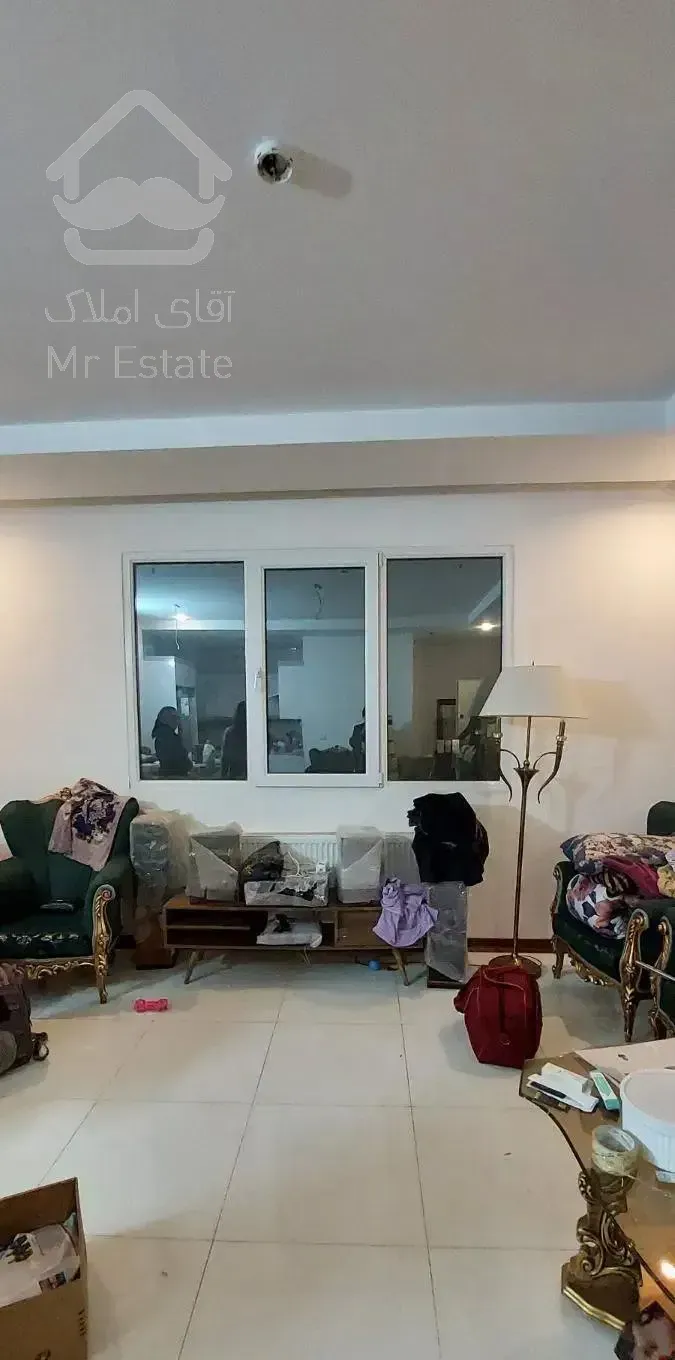 اوایل لادن نزدیک مترو برج نوساز ۹۰ متر