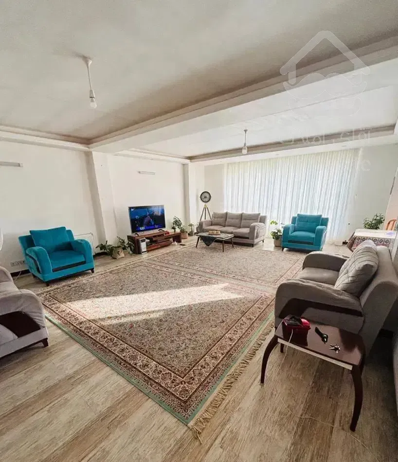 آپارتمان۱۳۱متری/اوایل تختی/۳خواب/فول امکانات