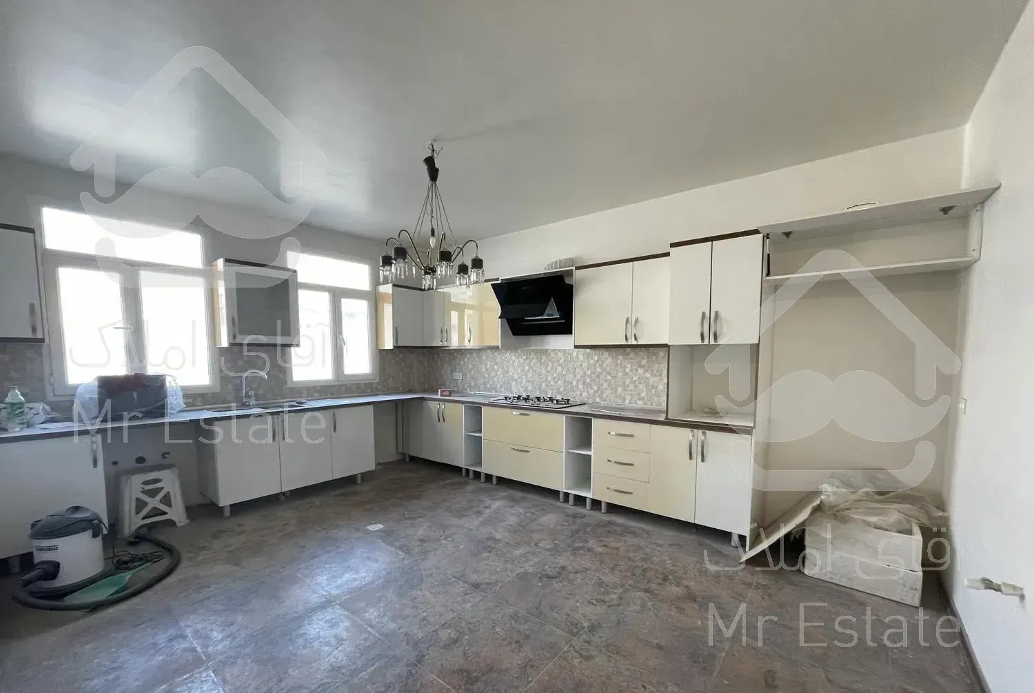 آپارتمان ۲۳۰ متر ۴ خواب شمال میرداماد