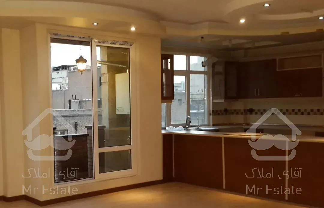 آپارتمان ۱۱۰ متر ۶ ساله فول ایرانشهر کریمخان فروش