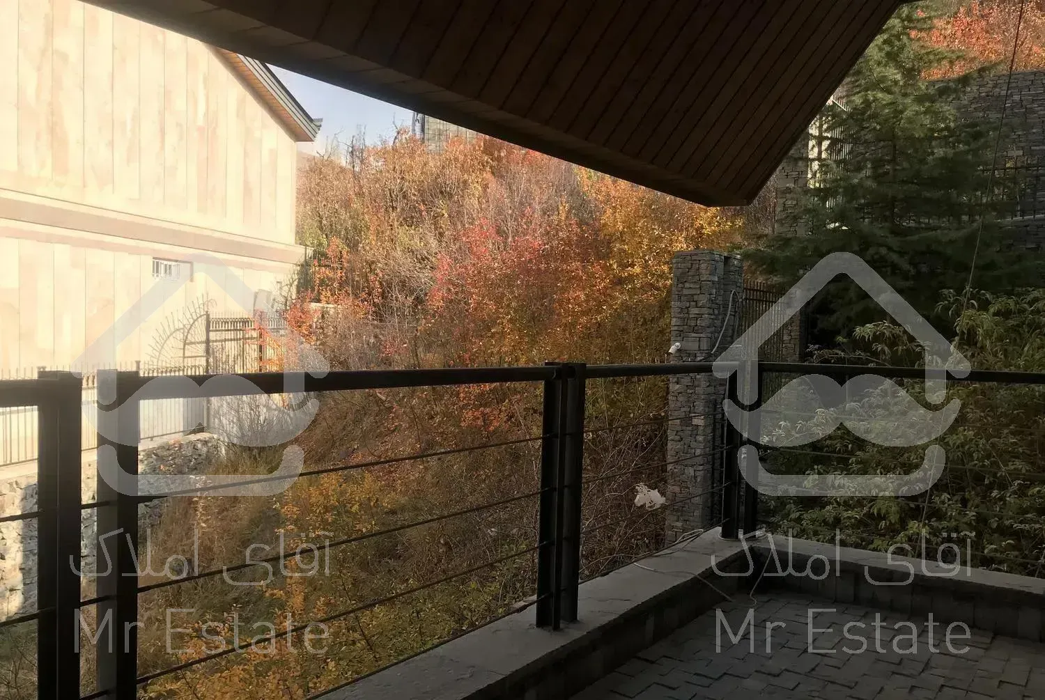 آپارتمان به سبک ویلایی 172 متر تریبلکس