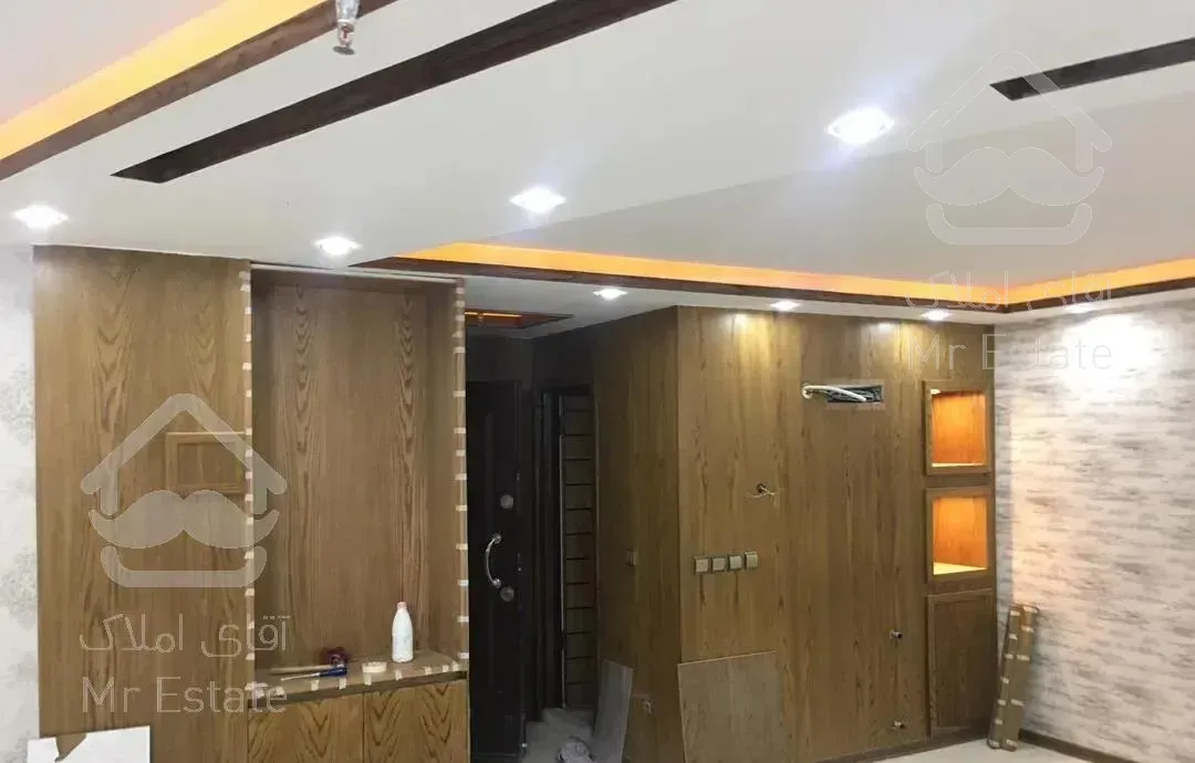 ۱۳۰متر آپارتمان شیک/برازنده