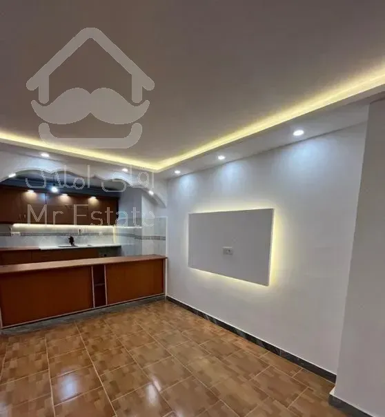 فروش آپارتمان ۱۰۵ متری ۲ خوابه طبقه ۳