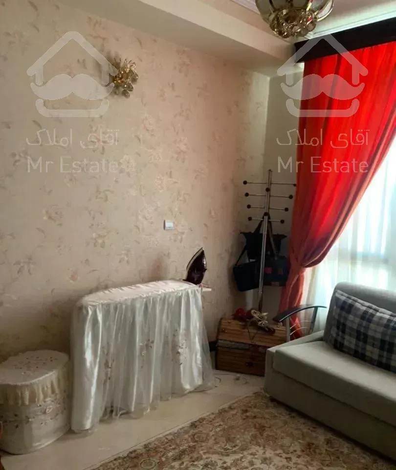 ۱۱۹ متر ،۳ خواب بزرگ ،۲ پارکینگ سندی ، نور مستقیم