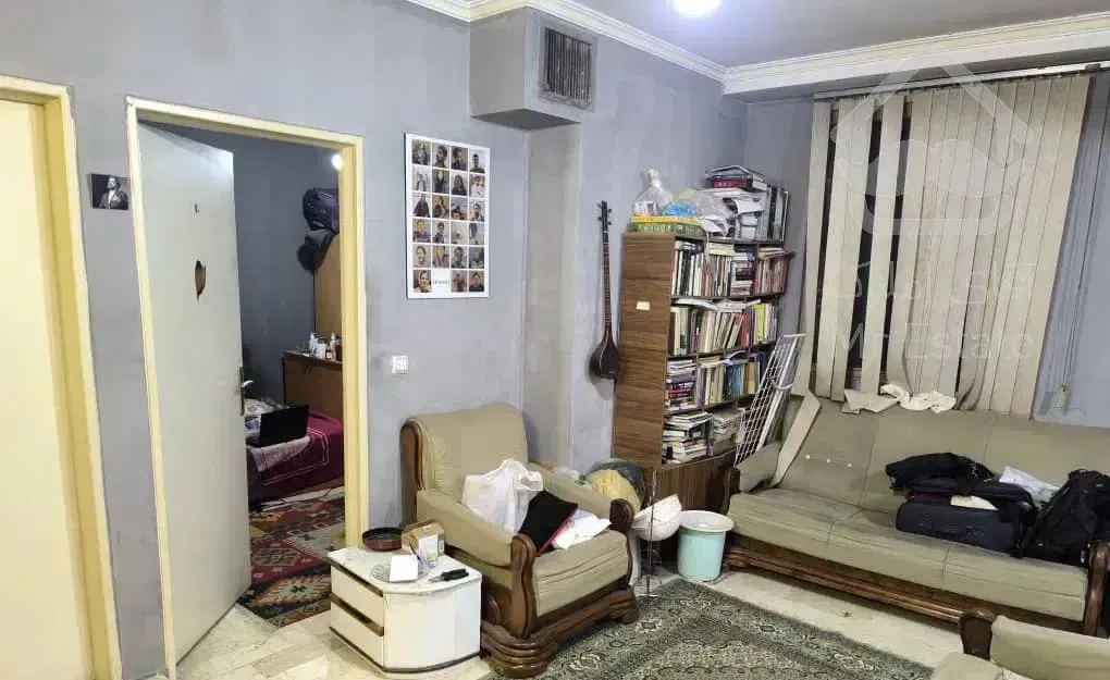 ۳۹ متر مسکونی مجردی / میدان انقلاب