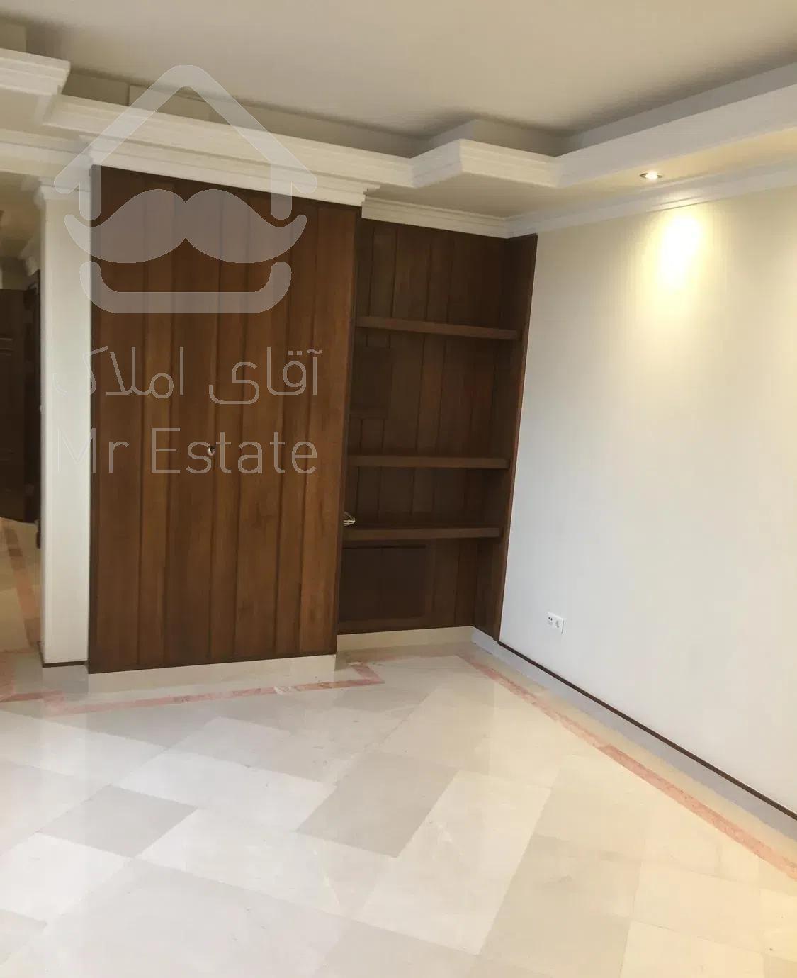 ١٥٠ متر ٣ خواب فرمانیه (دیباجى شمالى )