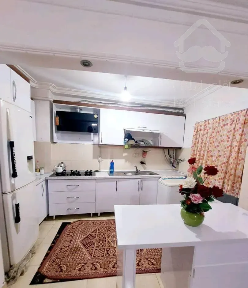 آپارتمان ۸۱ متری/در خیابان جعفری