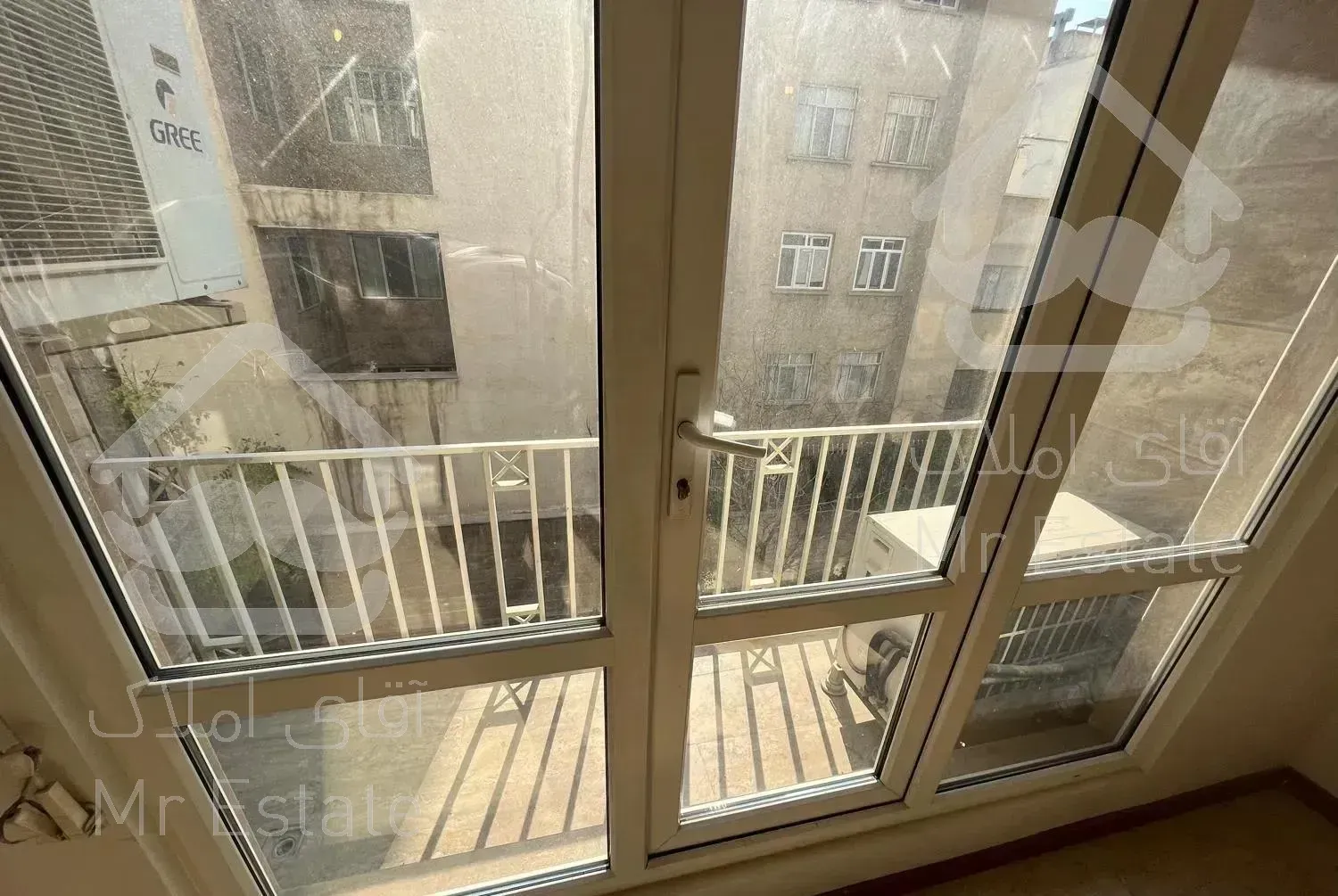 آپارتمان ۹۰ متر ونک شیراز