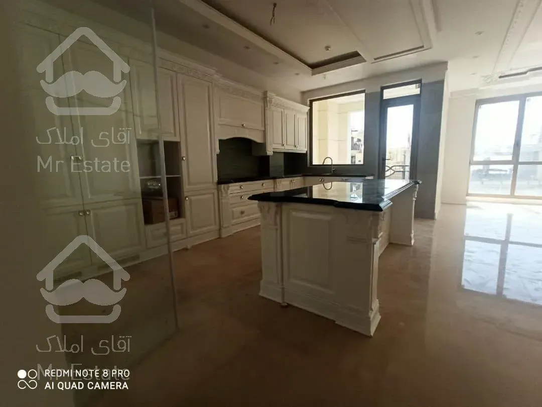 خرید و فروش آپارتمان 250 متری در نیاوران مرجان