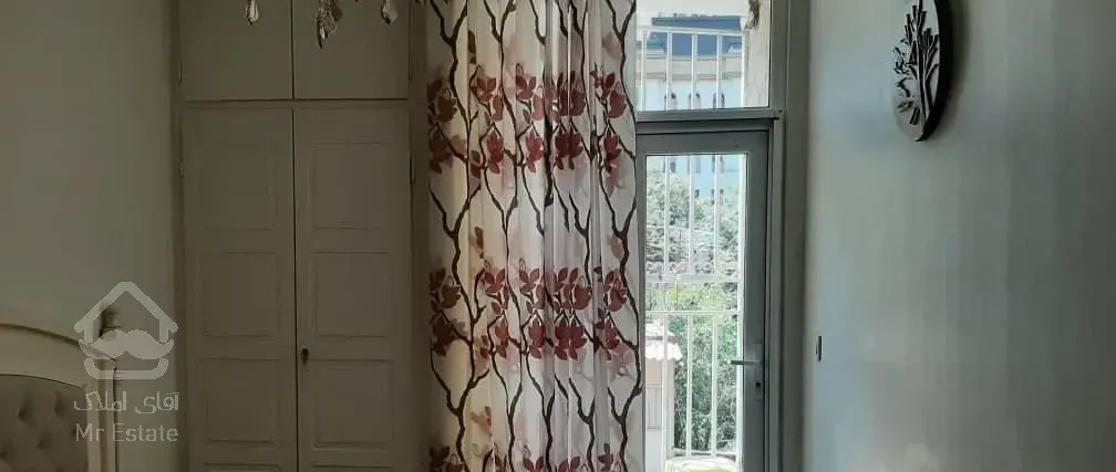 60متر 1خواب حکمت  نور جنوب و فول امکانات