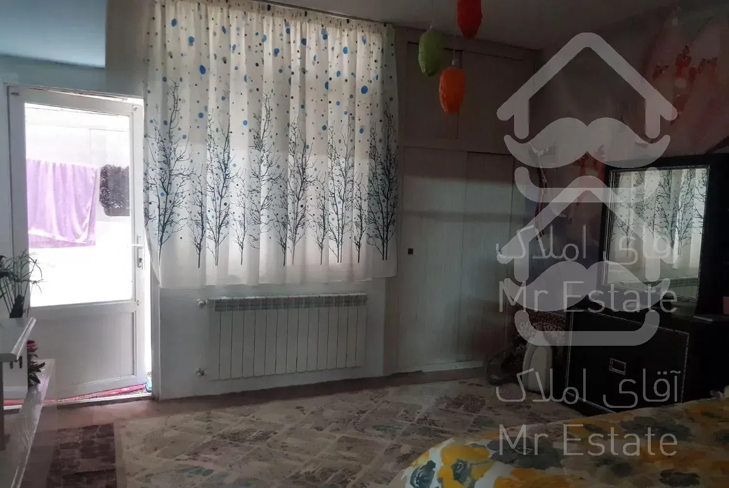 ۱۰۳ متر دانشجو یک کوچه فاصله با معلم