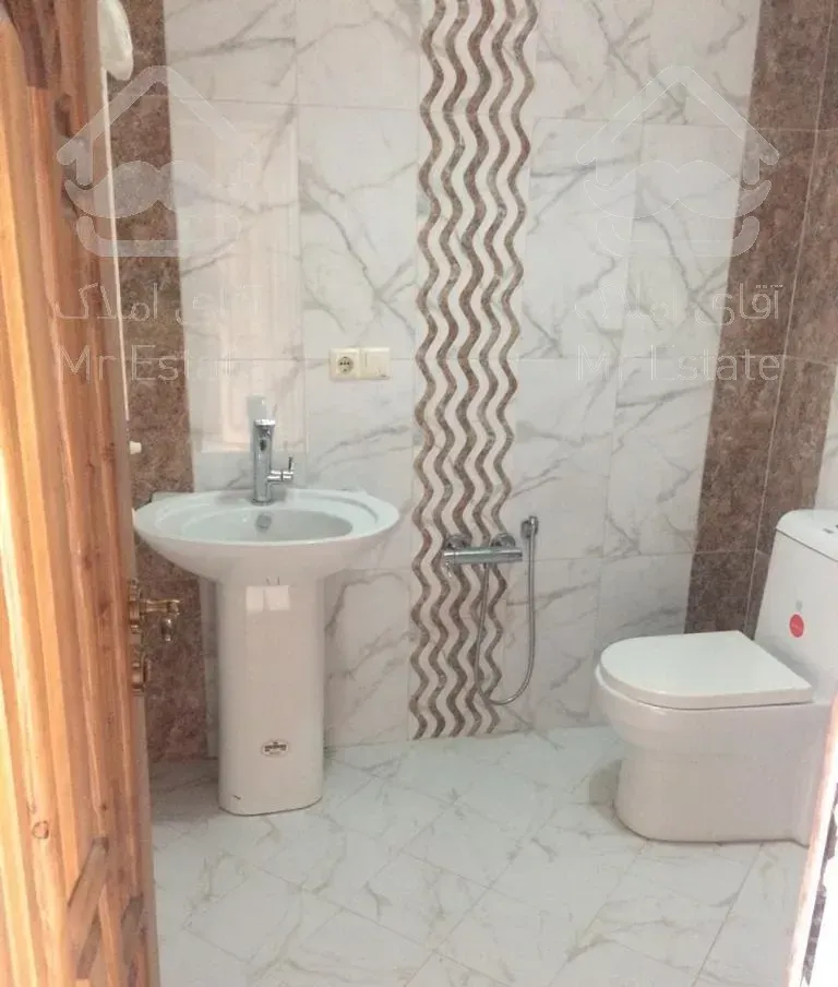 ۲۰۲ متر آپارتمان دروس