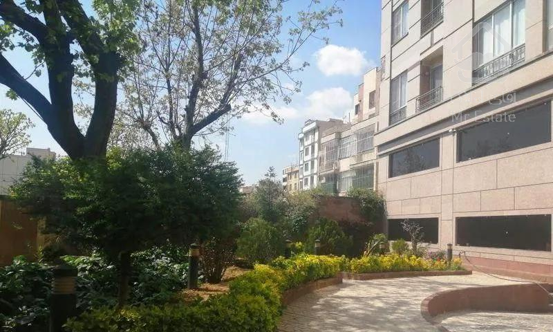 ۸۸ متر فول رو به پارک و آفتاب