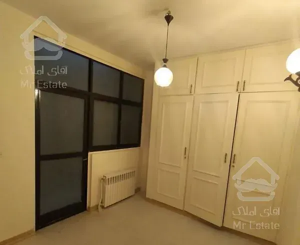 آپارتمان ۲خوابه بالای میدان کاج