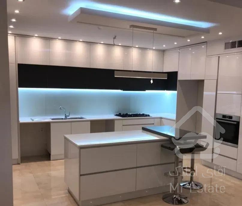 ۱۰۰ متر/فول امکانات/رو به آفتاب/چهارباغ شرقی